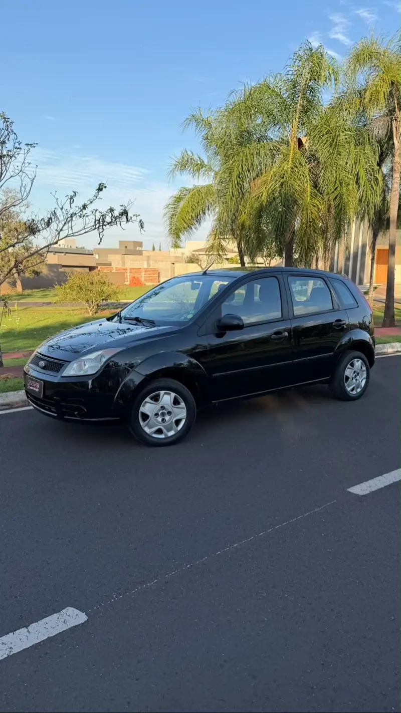 Ford Fiesta Hatch 2008 Preto